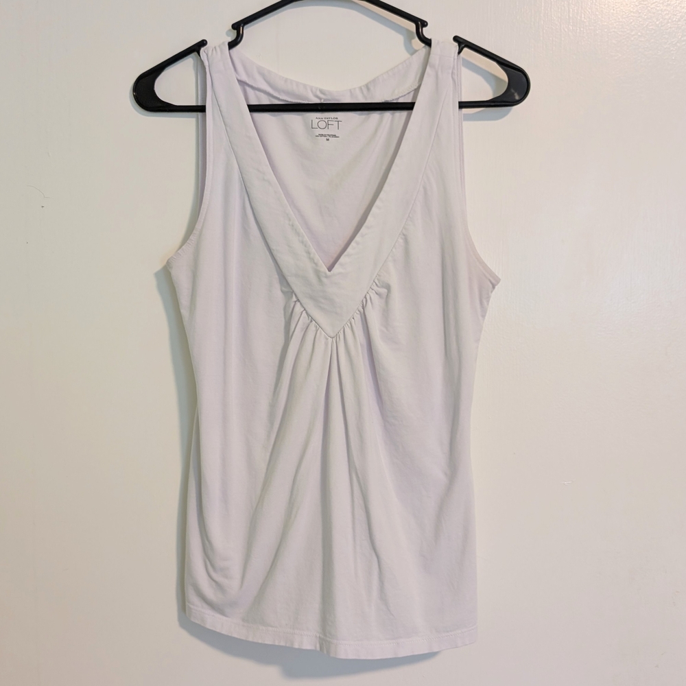 Ann Taylor LOFT Women's White V-Neck Tank Top Medium